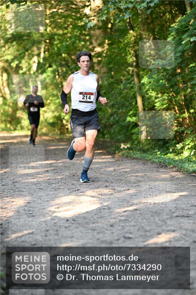 06.10.2024 - Bramfelder Halbmarathon 2024 Dr. Thomas Lammeyer http://msf.ph/oto/7334290 06.10.2024 09:49:44 Laufen 214 meine-sportfotos.de