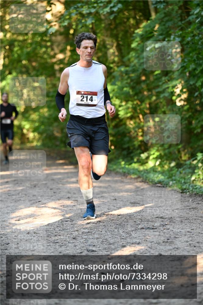06.10.2024 - Bramfelder Halbmarathon 2024 Dr. Thomas Lammeyer http://msf.ph/oto/7334298 06.10.2024 09:49:45 Laufen 214 meine-sportfotos.de