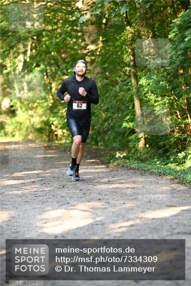 06.10.2024 - Bramfelder Halbmarathon 2024 Dr. Thomas Lammeyer http://msf.ph/oto/7334309 06.10.2024 09:49:48 Laufen 62 meine-sportfotos.de
