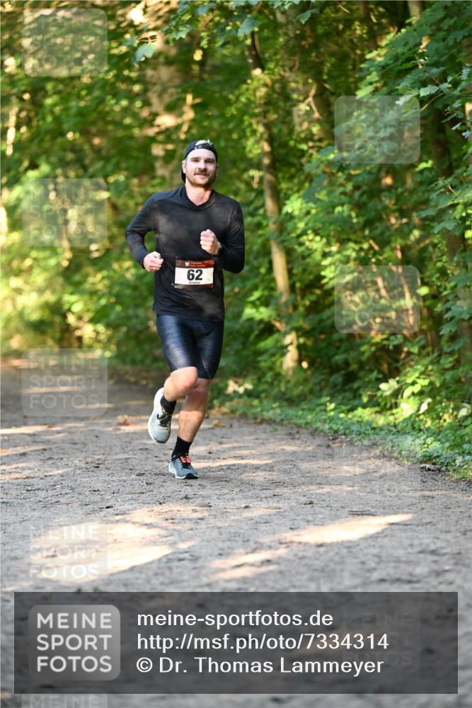 06.10.2024 - Bramfelder Halbmarathon 2024 Dr. Thomas Lammeyer http://msf.ph/oto/7334314 06.10.2024 09:49:48 Laufen  meine-sportfotos.de
