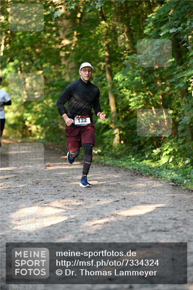 06.10.2024 - Bramfelder Halbmarathon 2024 Dr. Thomas Lammeyer http://msf.ph/oto/7334324 06.10.2024 09:49:59 Laufen 132 meine-sportfotos.de