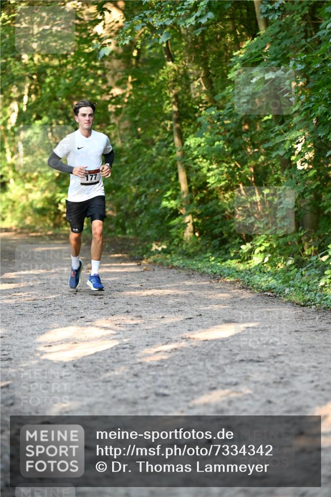 06.10.2024 - Bramfelder Halbmarathon 2024 Dr. Thomas Lammeyer http://msf.ph/oto/7334342 06.10.2024 09:50:02 Laufen  meine-sportfotos.de