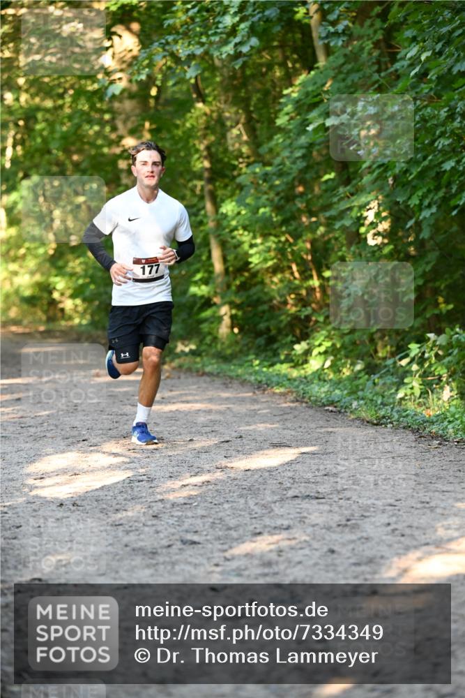 06.10.2024 - Bramfelder Halbmarathon 2024 Dr. Thomas Lammeyer http://msf.ph/oto/7334349 06.10.2024 09:50:03 Laufen 177 meine-sportfotos.de