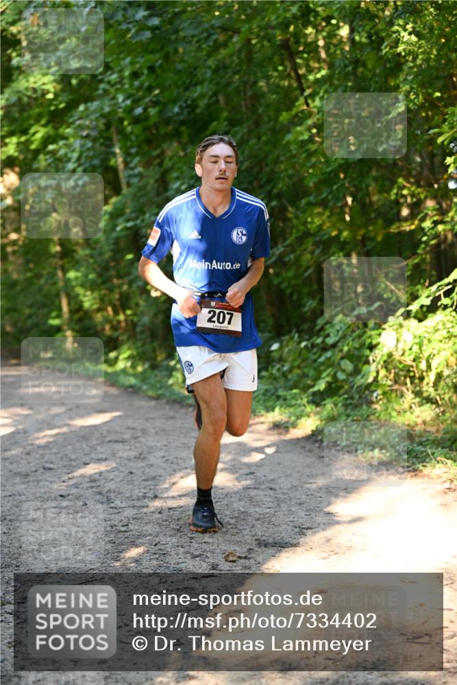 06.10.2024 - Bramfelder Halbmarathon 2024 Dr. Thomas Lammeyer http://msf.ph/oto/7334402 06.10.2024 09:50:15 Laufen 207 meine-sportfotos.de