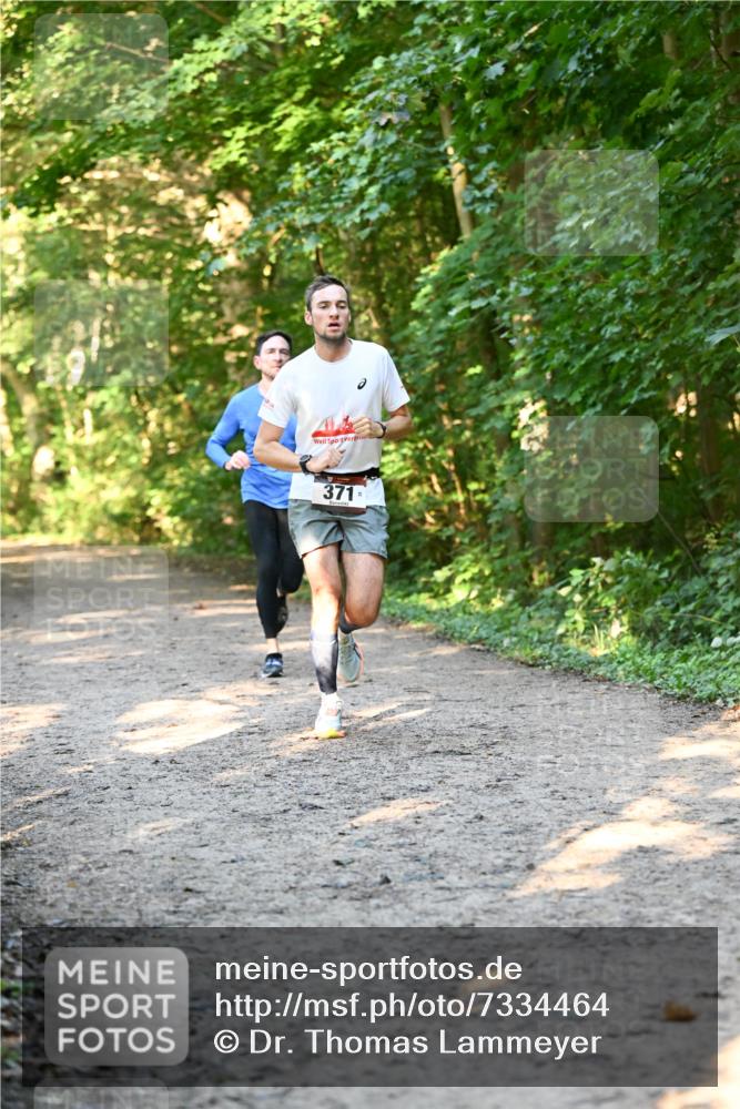 06.10.2024 - Bramfelder Halbmarathon 2024 Dr. Thomas Lammeyer http://msf.ph/oto/7334464 06.10.2024 09:50:35 Laufen 371 meine-sportfotos.de