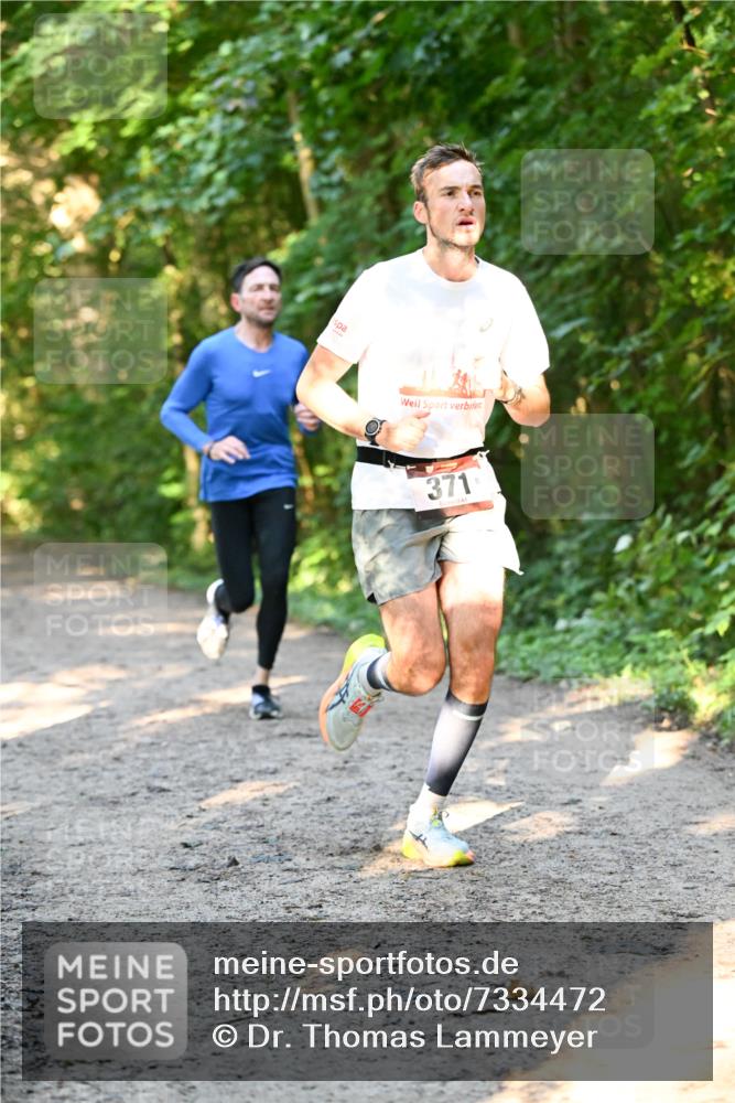 06.10.2024 - Bramfelder Halbmarathon 2024 Dr. Thomas Lammeyer http://msf.ph/oto/7334472 06.10.2024 09:50:36 Laufen 371 meine-sportfotos.de