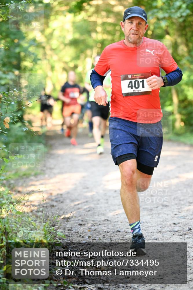 06.10.2024 - Bramfelder Halbmarathon 2024 Dr. Thomas Lammeyer http://msf.ph/oto/7334495 06.10.2024 09:50:46 Laufen 33, 401 meine-sportfotos.de