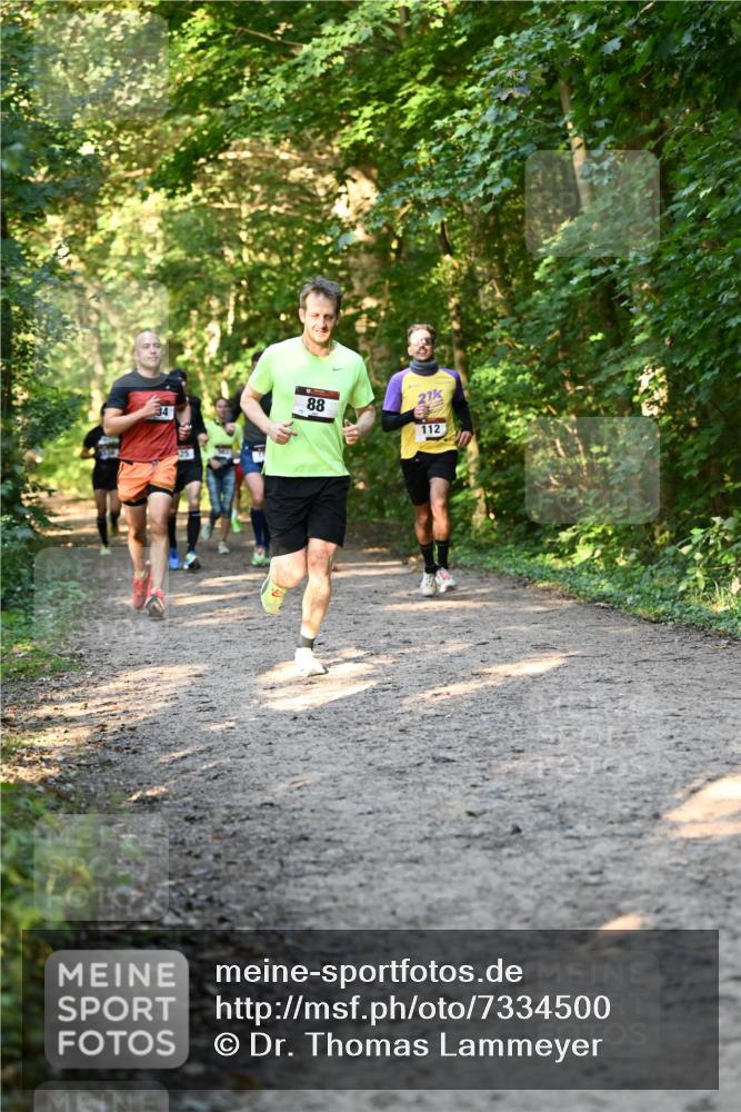 06.10.2024 - Bramfelder Halbmarathon 2024 Dr. Thomas Lammeyer http://msf.ph/oto/7334500 06.10.2024 09:50:48 Laufen 34, 425, 88, 21, 112 meine-sportfotos.de