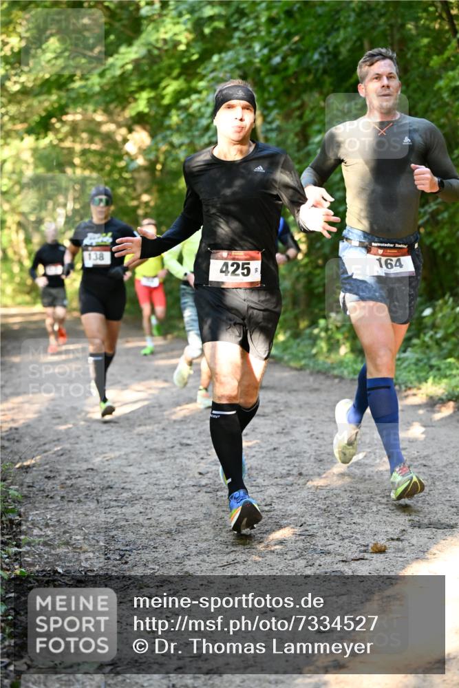 06.10.2024 - Bramfelder Halbmarathon 2024 Dr. Thomas Lammeyer http://msf.ph/oto/7334527 06.10.2024 09:50:53 Laufen 138, 425, 164 meine-sportfotos.de