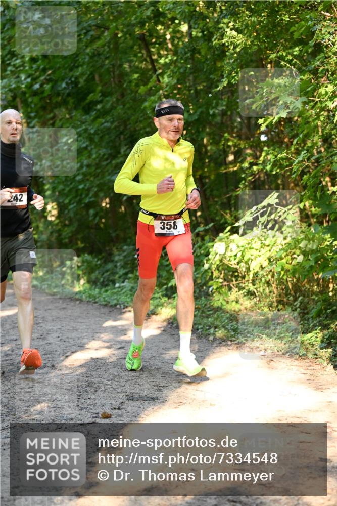 06.10.2024 - Bramfelder Halbmarathon 2024 Dr. Thomas Lammeyer http://msf.ph/oto/7334548 06.10.2024 09:50:57 Laufen 242, 358, 31 meine-sportfotos.de