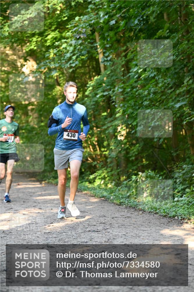 06.10.2024 - Bramfelder Halbmarathon 2024 Dr. Thomas Lammeyer http://msf.ph/oto/7334580 06.10.2024 09:51:34 Laufen 430, 31 meine-sportfotos.de
