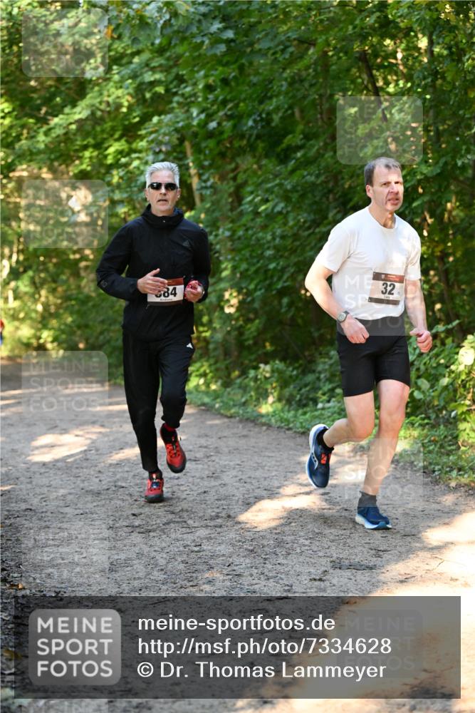06.10.2024 - Bramfelder Halbmarathon 2024 Dr. Thomas Lammeyer http://msf.ph/oto/7334628 06.10.2024 09:51:44 Laufen 84, 32 meine-sportfotos.de