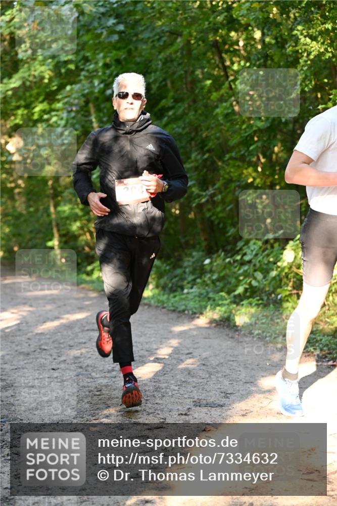 06.10.2024 - Bramfelder Halbmarathon 2024 Dr. Thomas Lammeyer http://msf.ph/oto/7334632 06.10.2024 09:51:45 Laufen  meine-sportfotos.de
