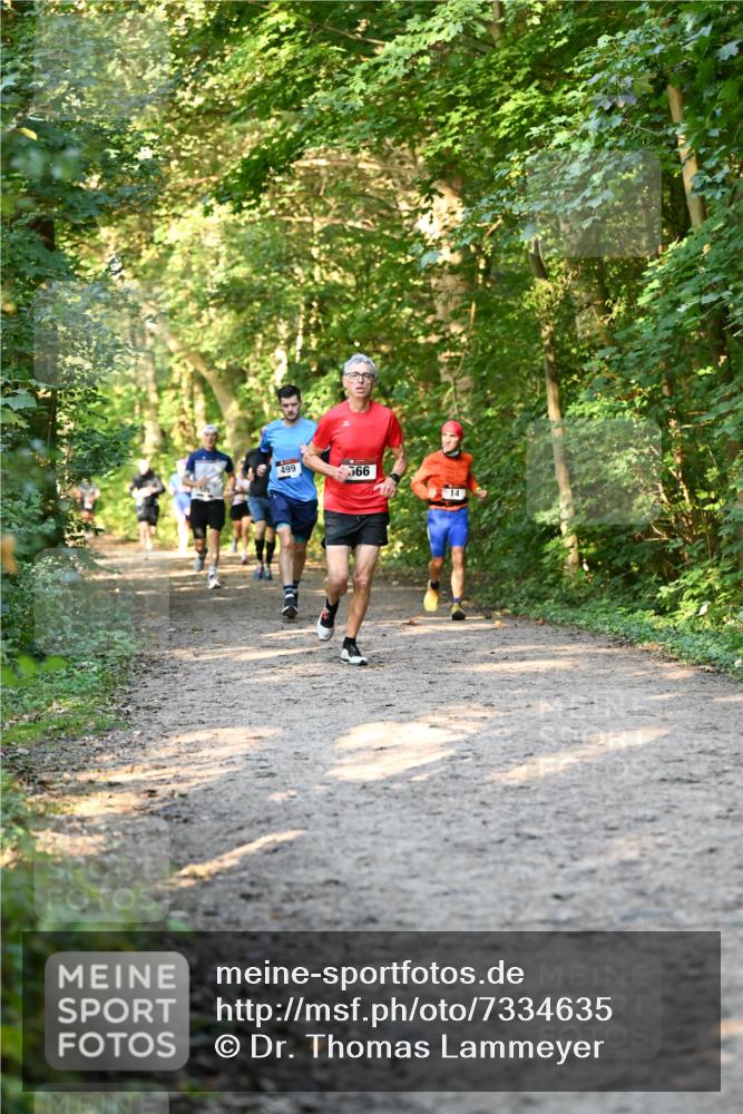 06.10.2024 - Bramfelder Halbmarathon 2024 Dr. Thomas Lammeyer http://msf.ph/oto/7334635 06.10.2024 09:51:51 Laufen 499, 999, 14 meine-sportfotos.de