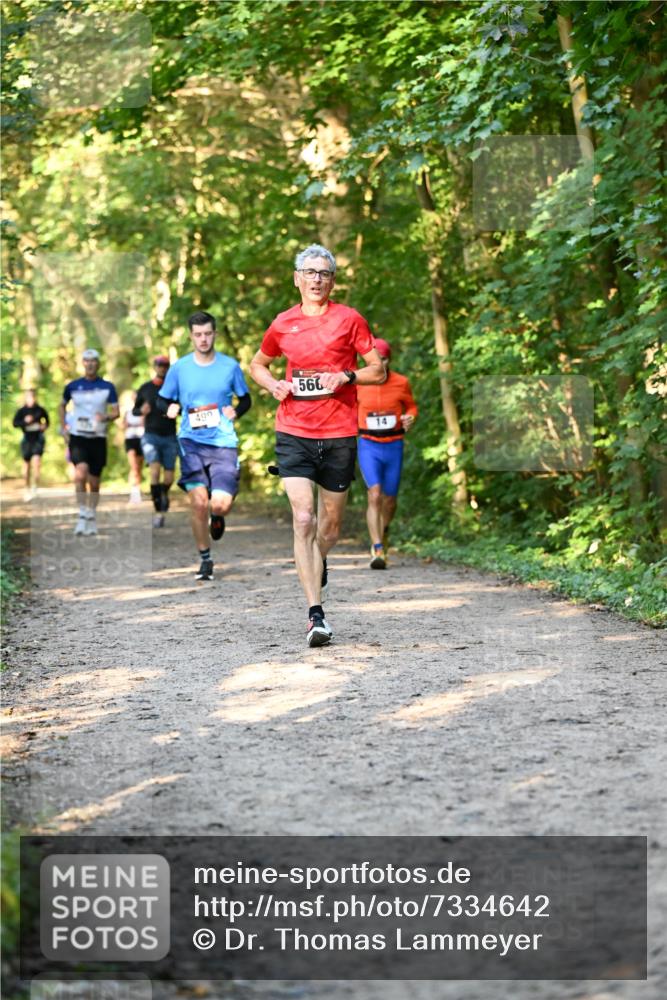 06.10.2024 - Bramfelder Halbmarathon 2024 Dr. Thomas Lammeyer http://msf.ph/oto/7334642 06.10.2024 09:51:52 Laufen 490, 560, 14 meine-sportfotos.de
