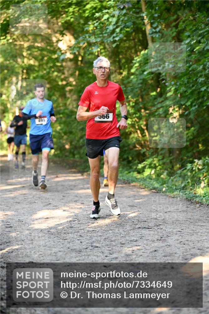 06.10.2024 - Bramfelder Halbmarathon 2024 Dr. Thomas Lammeyer http://msf.ph/oto/7334649 06.10.2024 09:51:53 Laufen 499, 990 meine-sportfotos.de