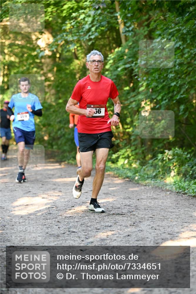 06.10.2024 - Bramfelder Halbmarathon 2024 Dr. Thomas Lammeyer http://msf.ph/oto/7334651 06.10.2024 09:51:53 Laufen 499, 36 meine-sportfotos.de