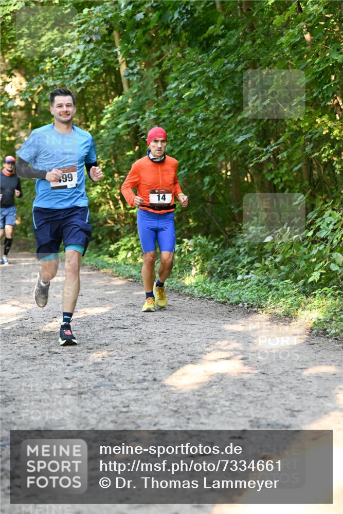06.10.2024 - Bramfelder Halbmarathon 2024 Dr. Thomas Lammeyer http://msf.ph/oto/7334661 06.10.2024 09:51:55 Laufen 99, 14 meine-sportfotos.de