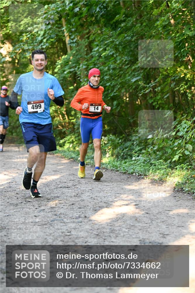 06.10.2024 - Bramfelder Halbmarathon 2024 Dr. Thomas Lammeyer http://msf.ph/oto/7334662 06.10.2024 09:51:55 Laufen 499, 14 meine-sportfotos.de