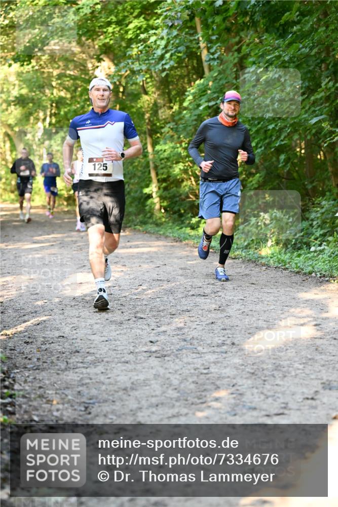 06.10.2024 - Bramfelder Halbmarathon 2024 Dr. Thomas Lammeyer http://msf.ph/oto/7334676 06.10.2024 09:51:58 Laufen 125 meine-sportfotos.de