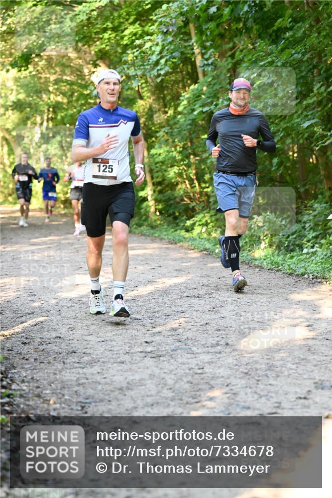 06.10.2024 - Bramfelder Halbmarathon 2024 Dr. Thomas Lammeyer http://msf.ph/oto/7334678 06.10.2024 09:51:58 Laufen 125 meine-sportfotos.de