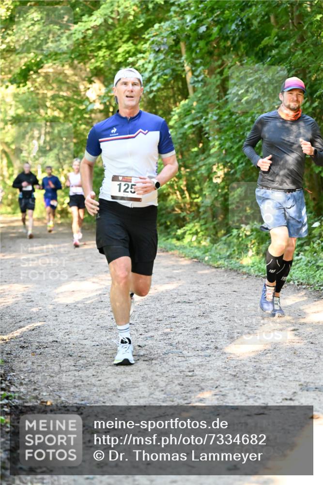06.10.2024 - Bramfelder Halbmarathon 2024 Dr. Thomas Lammeyer http://msf.ph/oto/7334682 06.10.2024 09:51:59 Laufen 125 meine-sportfotos.de