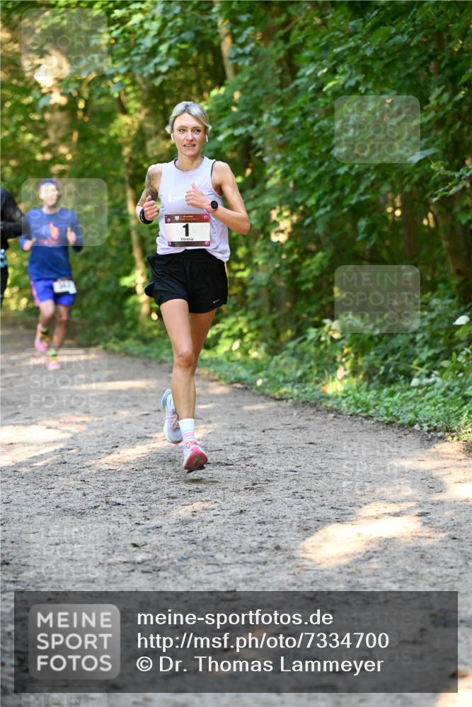 06.10.2024 - Bramfelder Halbmarathon 2024 Dr. Thomas Lammeyer http://msf.ph/oto/7334700 06.10.2024 09:52:02 Laufen  meine-sportfotos.de