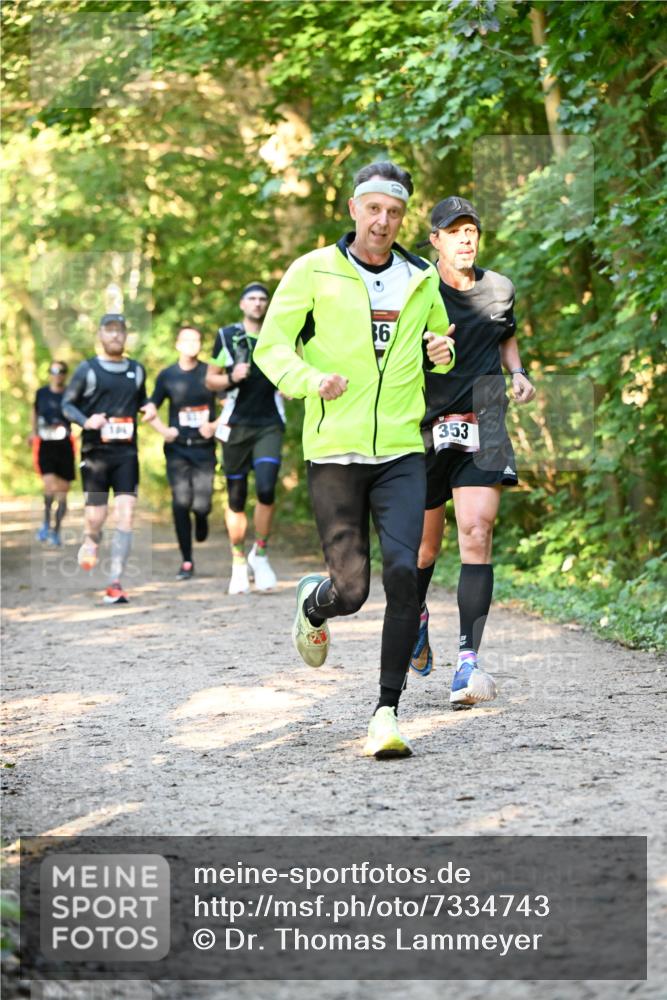 06.10.2024 - Bramfelder Halbmarathon 2024 Dr. Thomas Lammeyer http://msf.ph/oto/7334743 06.10.2024 09:52:13 Laufen 184, 6, 353 meine-sportfotos.de