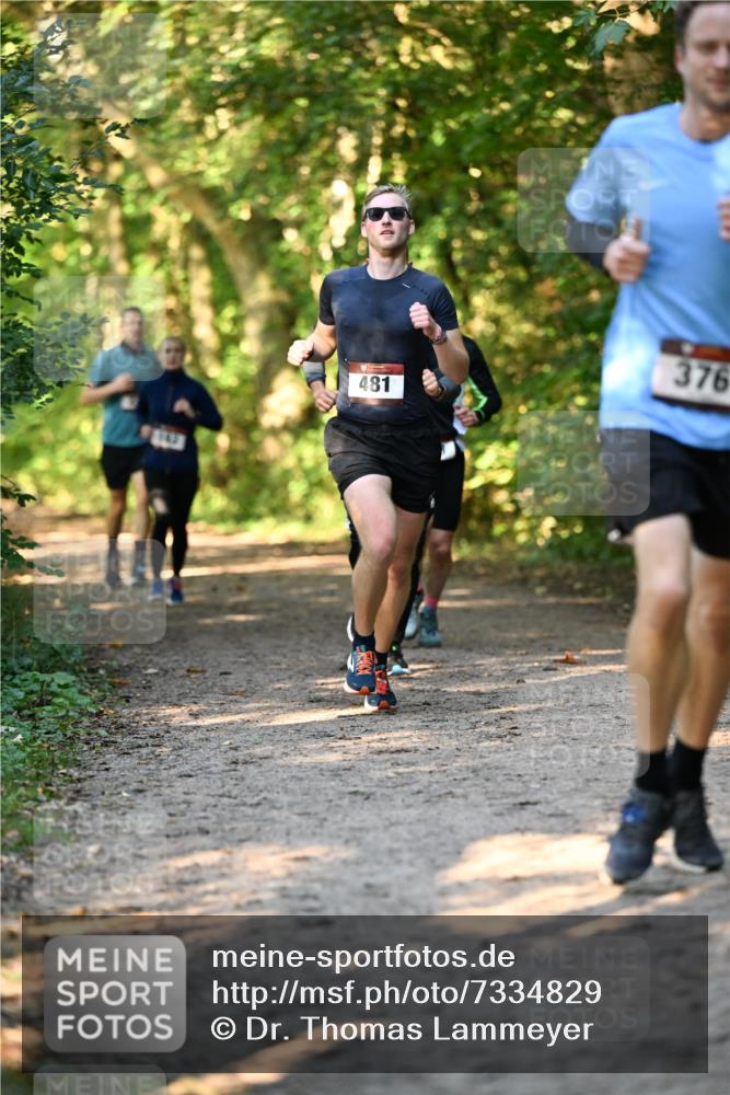 06.10.2024 - Bramfelder Halbmarathon 2024 Dr. Thomas Lammeyer http://msf.ph/oto/7334829 06.10.2024 09:52:34 Laufen 481, 376 meine-sportfotos.de