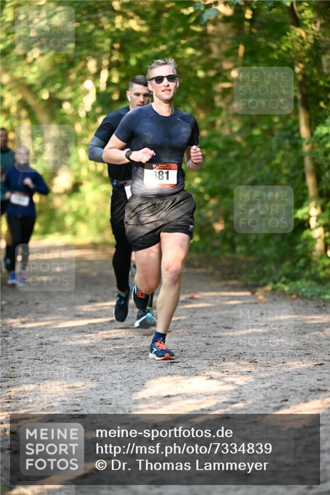 06.10.2024 - Bramfelder Halbmarathon 2024 Dr. Thomas Lammeyer http://msf.ph/oto/7334839 06.10.2024 09:52:36 Laufen 81 meine-sportfotos.de