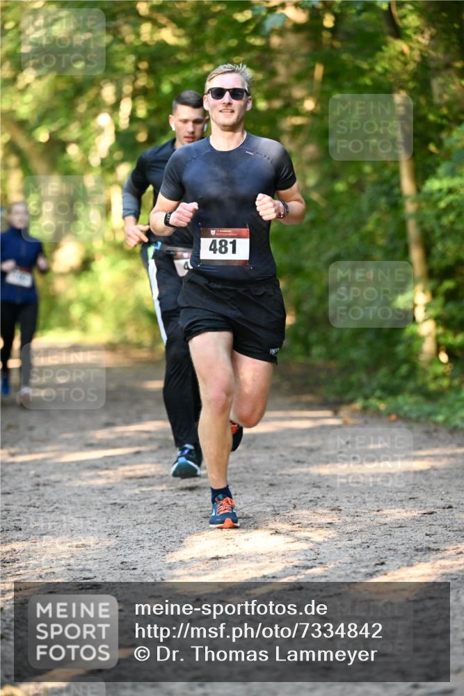 06.10.2024 - Bramfelder Halbmarathon 2024 Dr. Thomas Lammeyer http://msf.ph/oto/7334842 06.10.2024 09:52:36 Laufen 481 meine-sportfotos.de