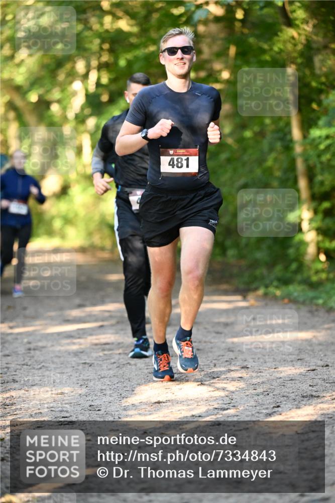 06.10.2024 - Bramfelder Halbmarathon 2024 Dr. Thomas Lammeyer http://msf.ph/oto/7334843 06.10.2024 09:52:36 Laufen 481 meine-sportfotos.de