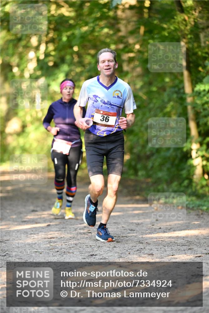 06.10.2024 - Bramfelder Halbmarathon 2024 Dr. Thomas Lammeyer http://msf.ph/oto/7334924 06.10.2024 09:53:14 Laufen 36, 2010 meine-sportfotos.de