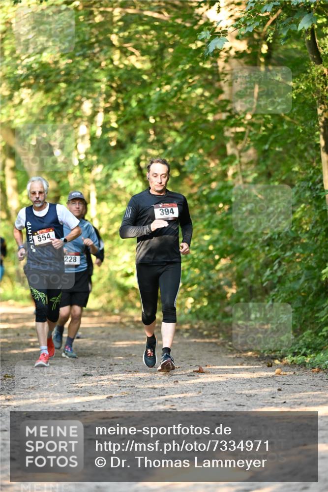 06.10.2024 - Bramfelder Halbmarathon 2024 Dr. Thomas Lammeyer http://msf.ph/oto/7334971 06.10.2024 09:53:29 Laufen 554, 228, 394 meine-sportfotos.de