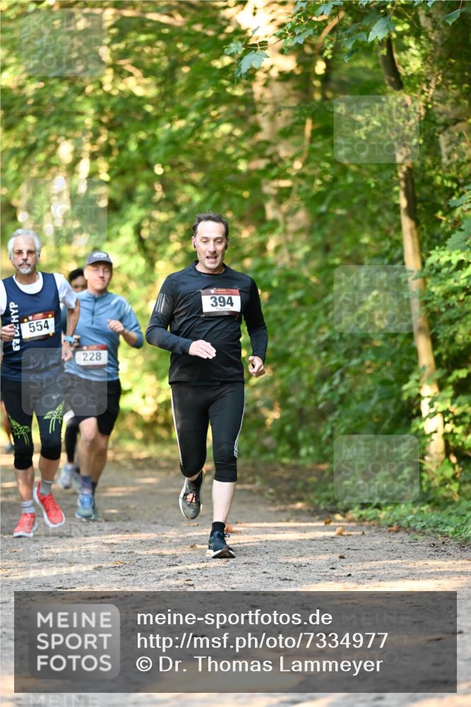 06.10.2024 - Bramfelder Halbmarathon 2024 Dr. Thomas Lammeyer http://msf.ph/oto/7334977 06.10.2024 09:53:30 Laufen 554, 228, 394 meine-sportfotos.de
