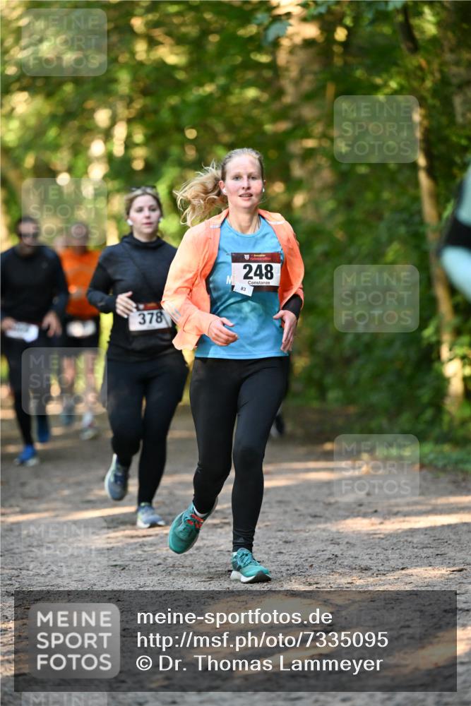 06.10.2024 - Bramfelder Halbmarathon 2024 Dr. Thomas Lammeyer http://msf.ph/oto/7335095 06.10.2024 09:53:59 Laufen 378, 248, 83 meine-sportfotos.de