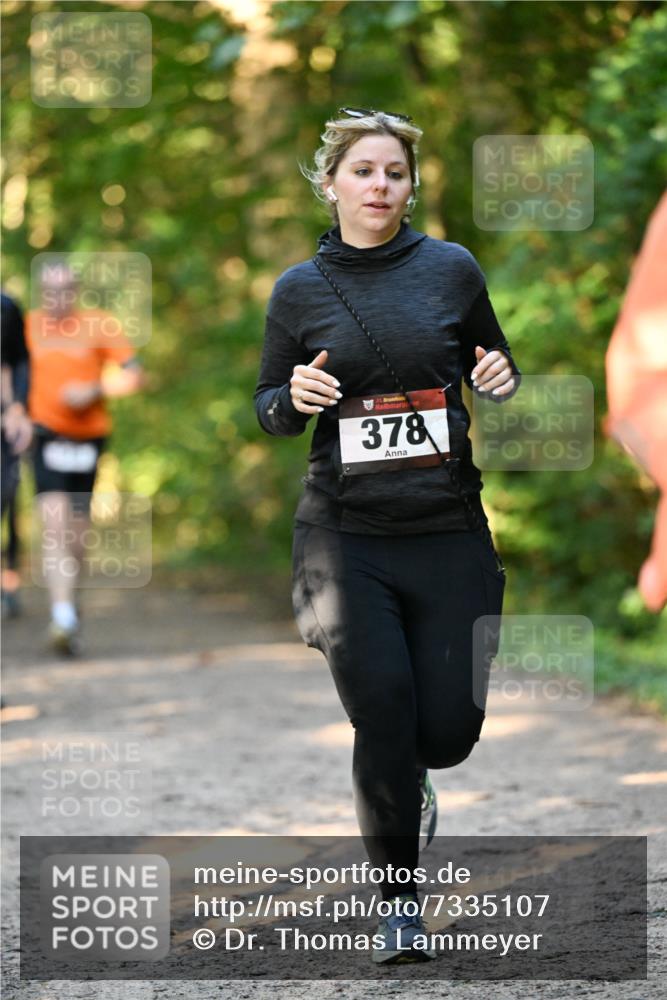 06.10.2024 - Bramfelder Halbmarathon 2024 Dr. Thomas Lammeyer http://msf.ph/oto/7335107 06.10.2024 09:54:02 Laufen 378 meine-sportfotos.de