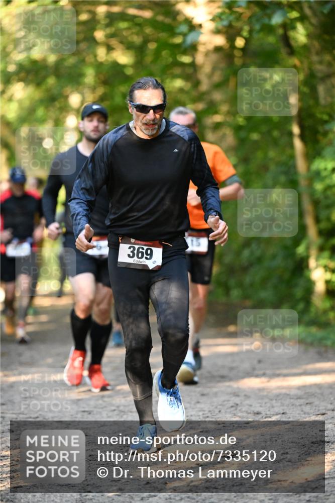06.10.2024 - Bramfelder Halbmarathon 2024 Dr. Thomas Lammeyer http://msf.ph/oto/7335120 06.10.2024 09:54:04 Laufen 369, 69 meine-sportfotos.de