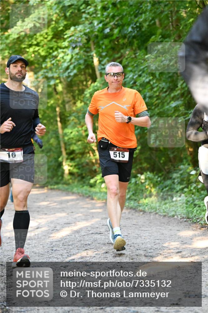 06.10.2024 - Bramfelder Halbmarathon 2024 Dr. Thomas Lammeyer http://msf.ph/oto/7335132 06.10.2024 09:54:07 Laufen 16, 515 meine-sportfotos.de