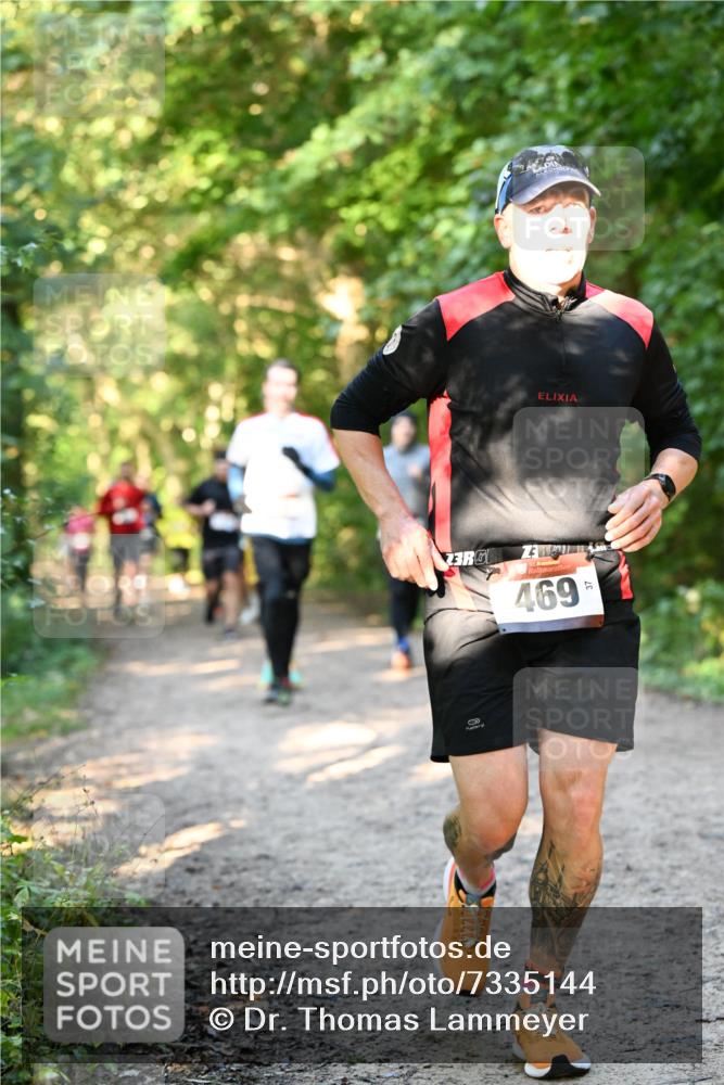 06.10.2024 - Bramfelder Halbmarathon 2024 Dr. Thomas Lammeyer http://msf.ph/oto/7335144 06.10.2024 09:54:10 Laufen 3, 469 meine-sportfotos.de