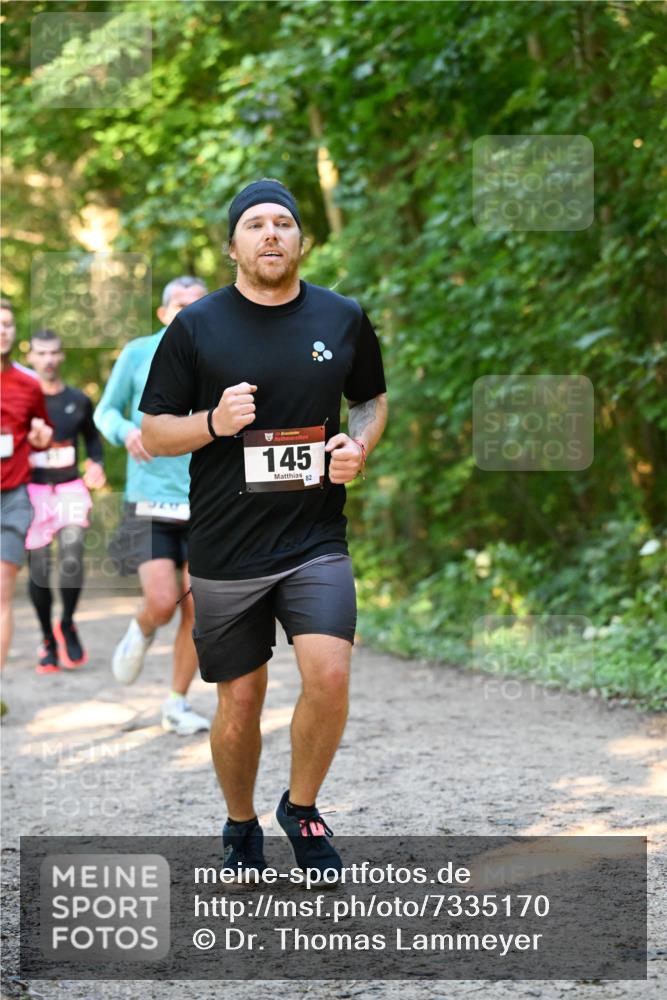 06.10.2024 - Bramfelder Halbmarathon 2024 Dr. Thomas Lammeyer http://msf.ph/oto/7335170 06.10.2024 09:54:16 Laufen 520, 33, 145, 82 meine-sportfotos.de