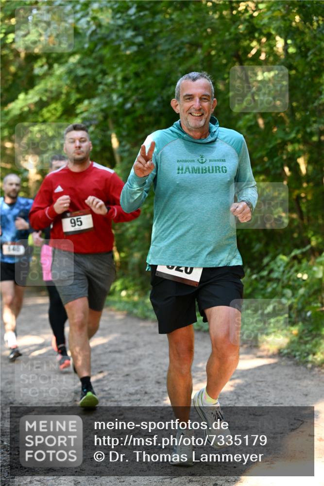 06.10.2024 - Bramfelder Halbmarathon 2024 Dr. Thomas Lammeyer http://msf.ph/oto/7335179 06.10.2024 09:54:18 Laufen 140, 95, 95 meine-sportfotos.de