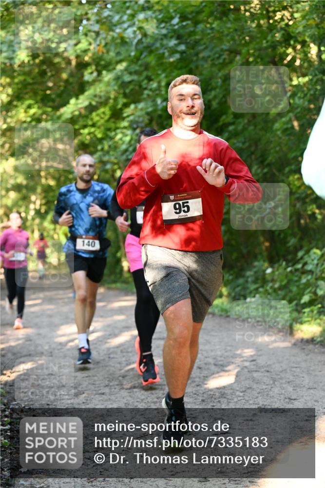 06.10.2024 - Bramfelder Halbmarathon 2024 Dr. Thomas Lammeyer http://msf.ph/oto/7335183 06.10.2024 09:54:18 Laufen 140, 95 meine-sportfotos.de