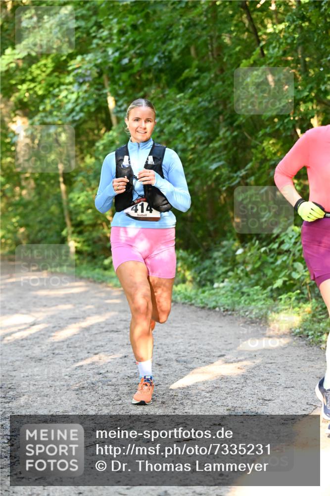 06.10.2024 - Bramfelder Halbmarathon 2024 Dr. Thomas Lammeyer http://msf.ph/oto/7335231 06.10.2024 09:54:28 Laufen 414 meine-sportfotos.de