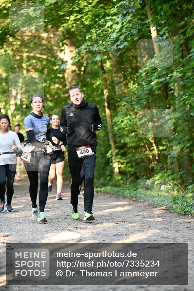 06.10.2024 - Bramfelder Halbmarathon 2024 Dr. Thomas Lammeyer http://msf.ph/oto/7335234 06.10.2024 09:54:37 Laufen 492, 480 meine-sportfotos.de