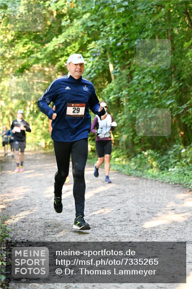 06.10.2024 - Bramfelder Halbmarathon 2024 Dr. Thomas Lammeyer http://msf.ph/oto/7335265 06.10.2024 09:54:43 Laufen 29 meine-sportfotos.de