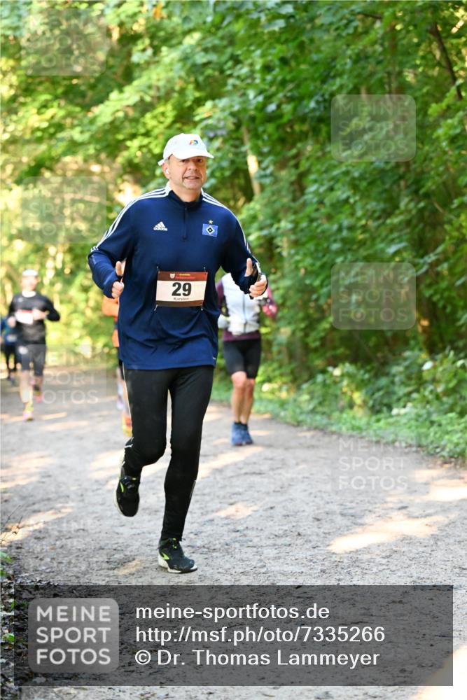 06.10.2024 - Bramfelder Halbmarathon 2024 Dr. Thomas Lammeyer http://msf.ph/oto/7335266 06.10.2024 09:54:43 Laufen 29 meine-sportfotos.de