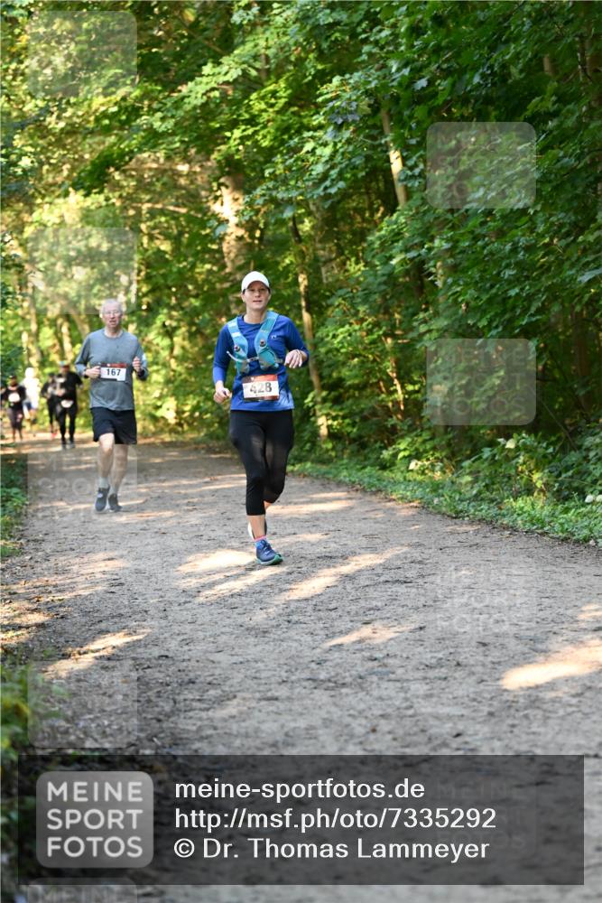 06.10.2024 - Bramfelder Halbmarathon 2024 Dr. Thomas Lammeyer http://msf.ph/oto/7335292 06.10.2024 09:54:50 Laufen 167, 428 meine-sportfotos.de