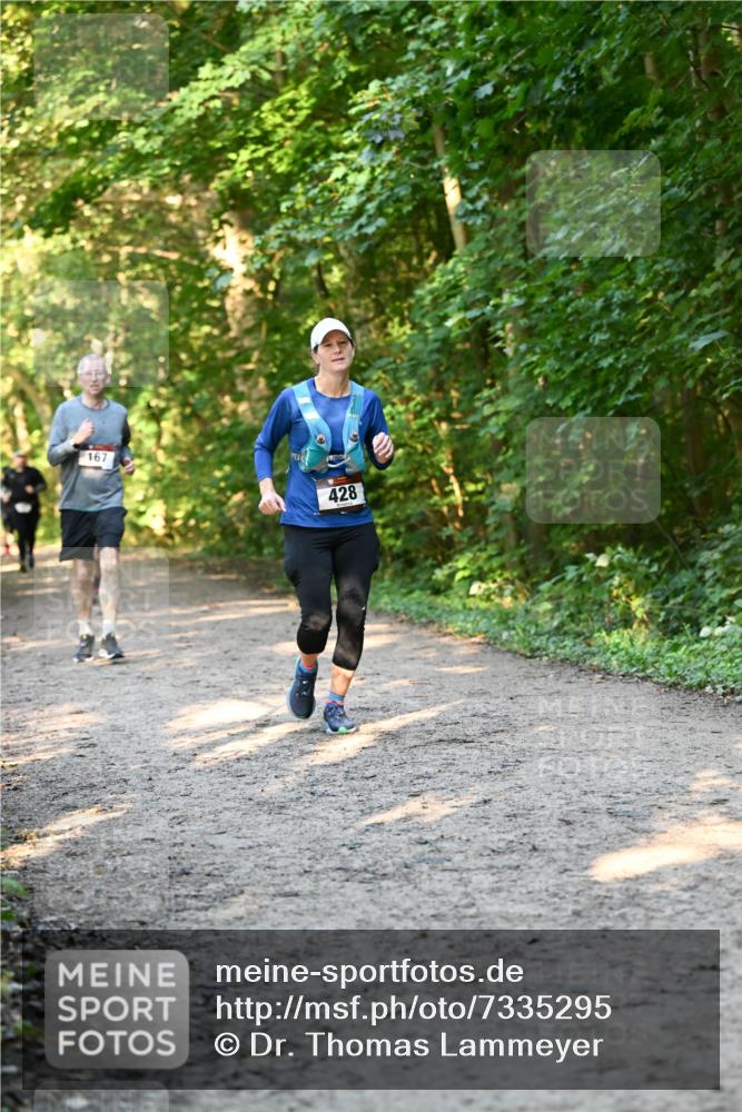 06.10.2024 - Bramfelder Halbmarathon 2024 Dr. Thomas Lammeyer http://msf.ph/oto/7335295 06.10.2024 09:54:50 Laufen 167, 428 meine-sportfotos.de