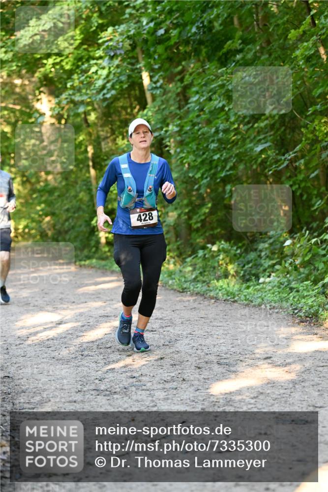 06.10.2024 - Bramfelder Halbmarathon 2024 Dr. Thomas Lammeyer http://msf.ph/oto/7335300 06.10.2024 09:54:51 Laufen 428 meine-sportfotos.de